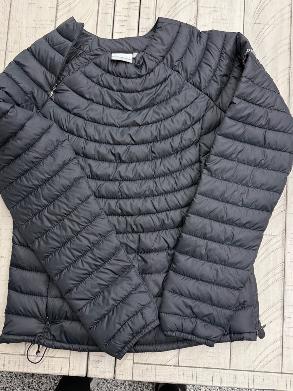 Columbia Black Quilted Lightweight Pullover